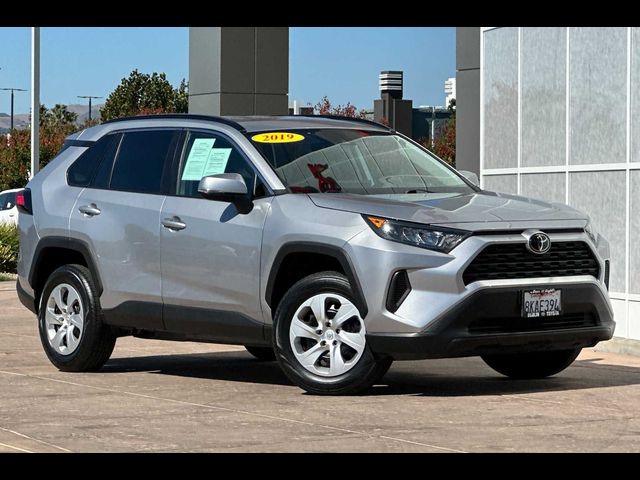 2019 Toyota RAV4 LE