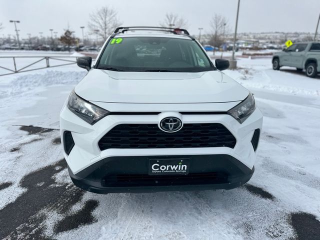 2019 Toyota RAV4 LE