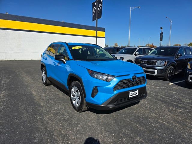 2019 Toyota RAV4 LE