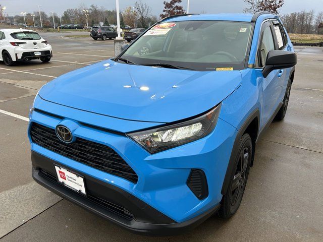 2019 Toyota RAV4 LE