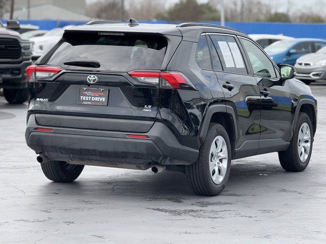 2019 Toyota RAV4 LE