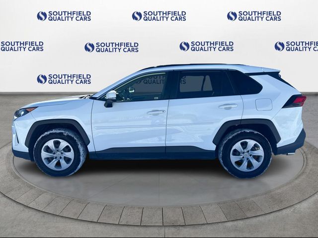 2019 Toyota RAV4 LE