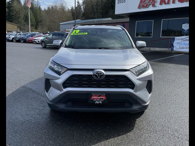 2019 Toyota RAV4 LE
