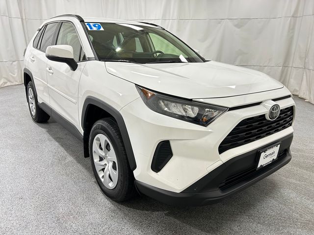 2019 Toyota RAV4 LE