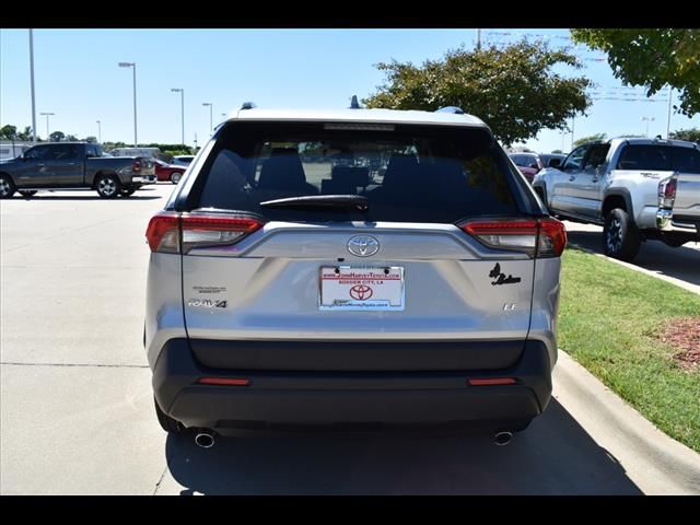 2019 Toyota RAV4 LE