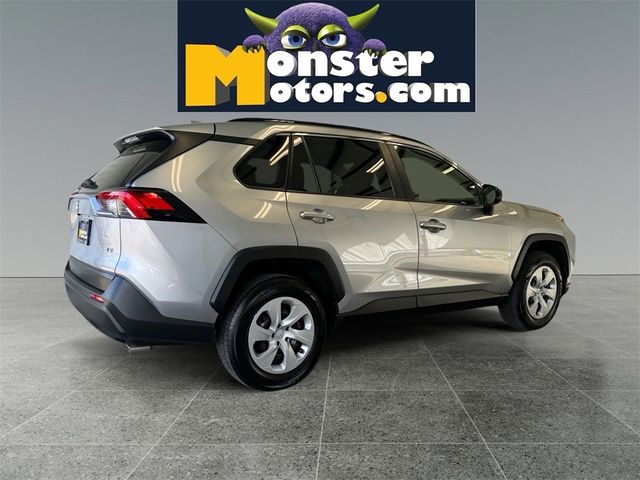 2019 Toyota RAV4 LE