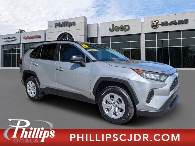 2019 Toyota RAV4 LE