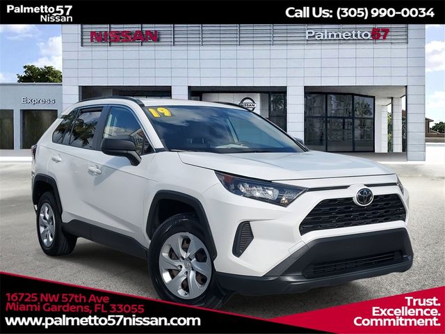 2019 Toyota RAV4 LE