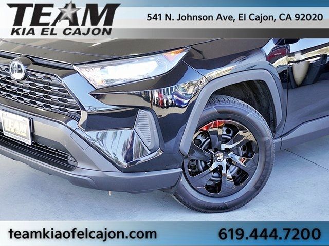 2019 Toyota RAV4 LE