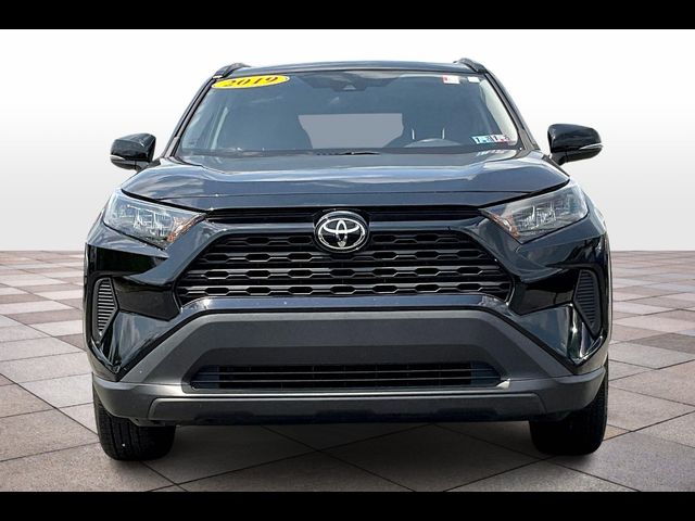 2019 Toyota RAV4 LE