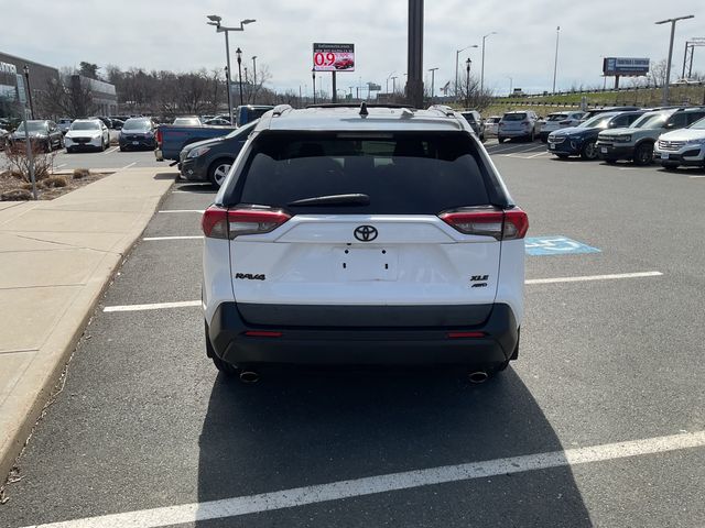 2019 Toyota RAV4 XLE