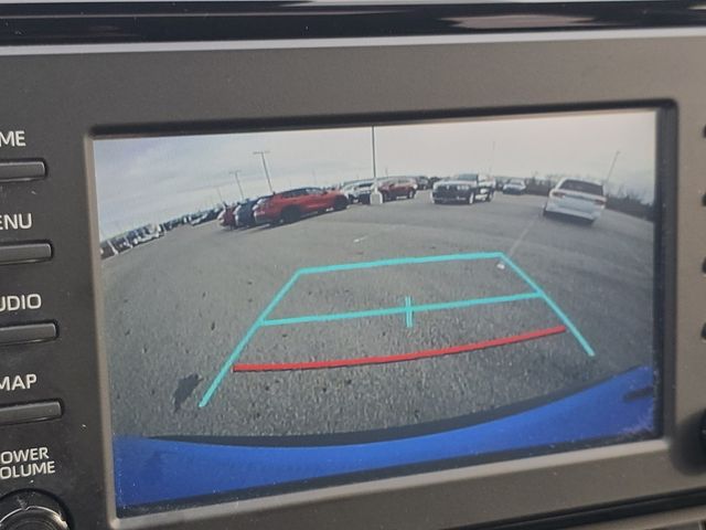Vehicle image 18 of 33