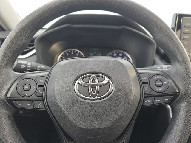 Vehicle image 30 of 33