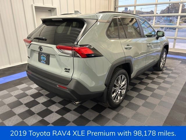 2019 Toyota RAV4 XLE Premium