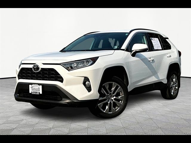 2019 Toyota RAV4 XLE Premium