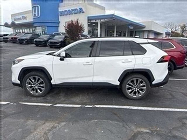 2019 Toyota RAV4 XLE Premium