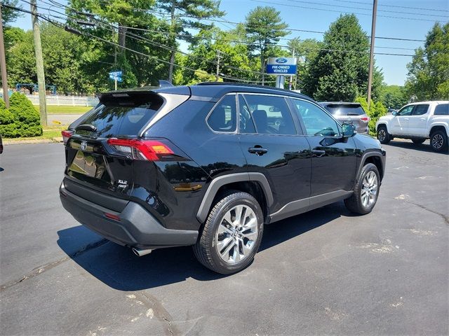 2019 Toyota RAV4 XLE Premium