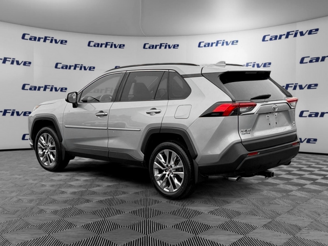 2019 Toyota RAV4 XLE Premium