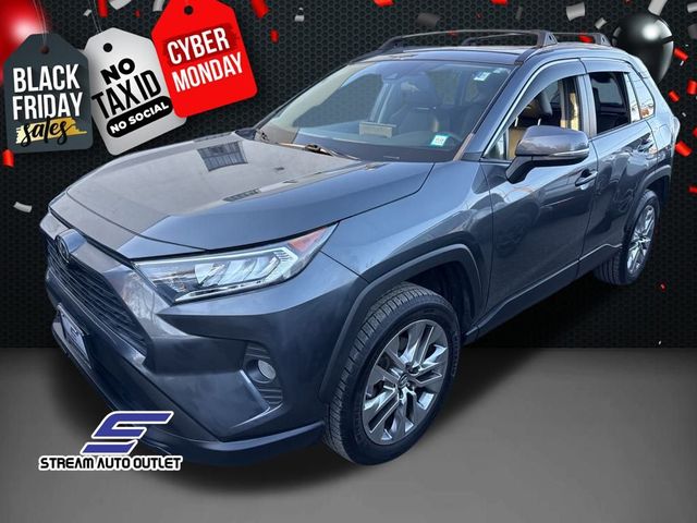 2019 Toyota RAV4 XLE Premium