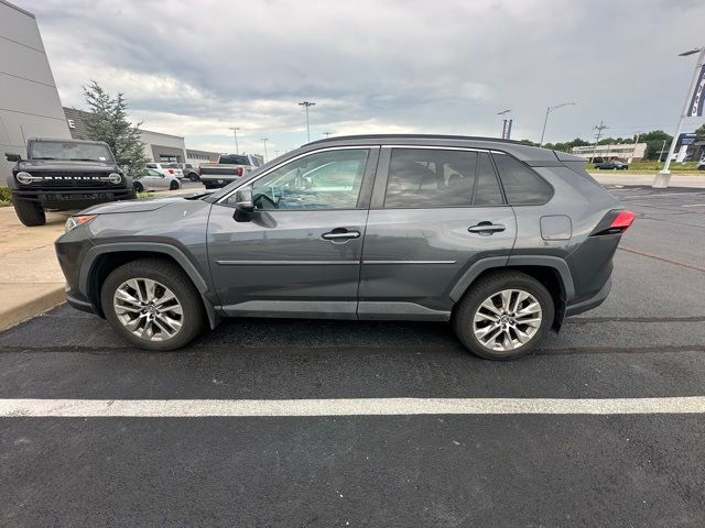 2019 Toyota RAV4 XLE Premium