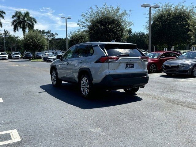 2019 Toyota RAV4 XLE Premium