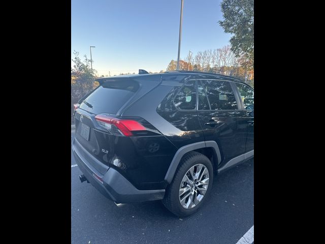 2019 Toyota RAV4 XLE Premium