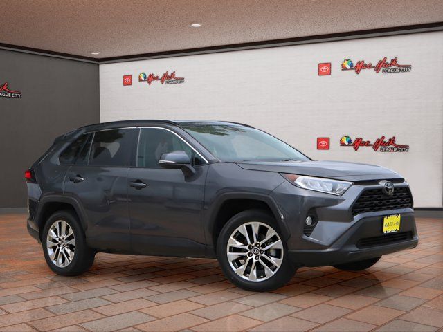 2019 Toyota RAV4 XLE Premium