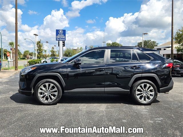 2019 Toyota RAV4 XLE Premium