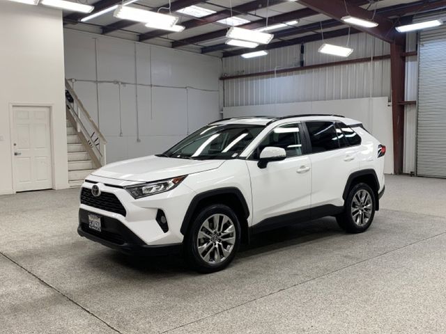 2019 Toyota RAV4 XLE Premium