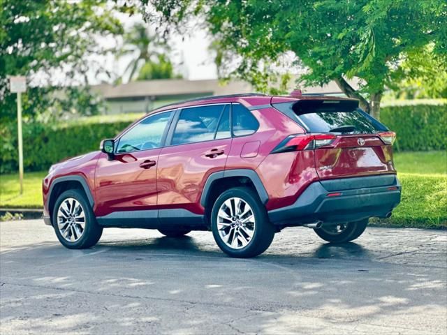 2019 Toyota RAV4 XLE Premium