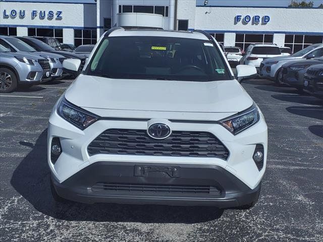 2019 Toyota RAV4 XLE Premium