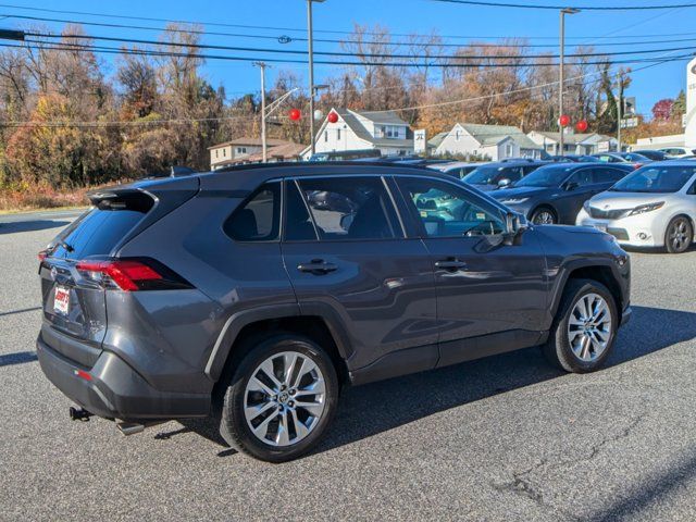 2019 Toyota RAV4 XLE Premium