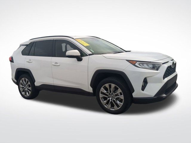 2019 Toyota RAV4 XLE Premium