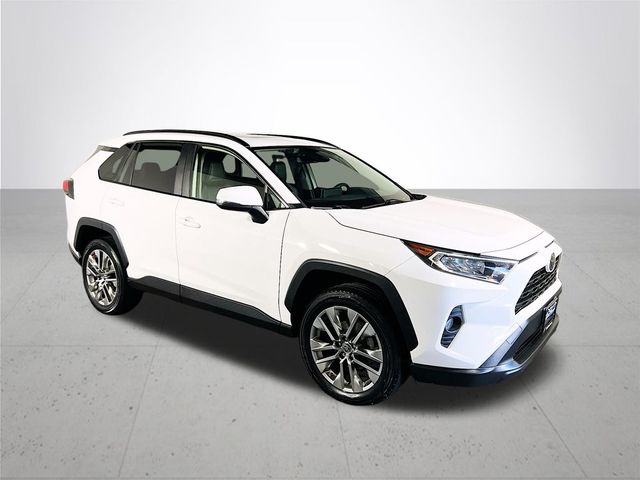 2019 Toyota RAV4 XLE Premium