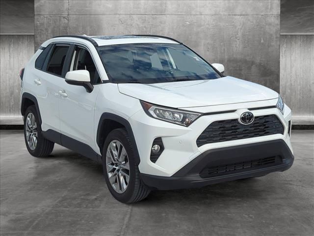 2019 Toyota RAV4 XLE Premium