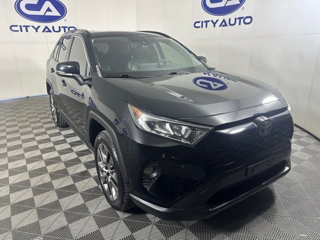 2019 Toyota RAV4 XLE Premium