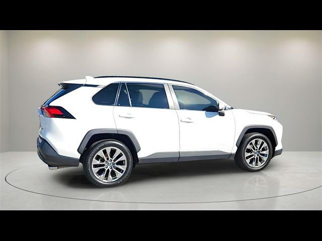 2019 Toyota RAV4 XLE Premium