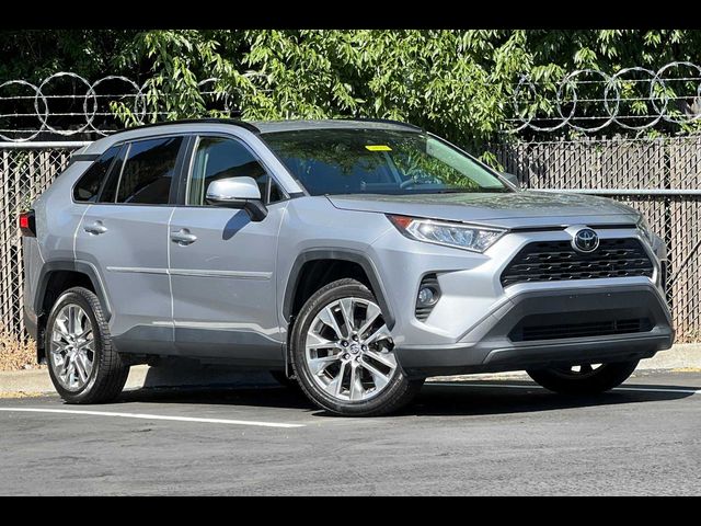 2019 Toyota RAV4 XLE Premium