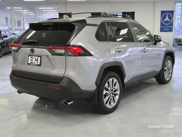 2019 Toyota RAV4 XLE Premium