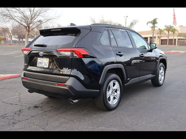 2019 Toyota RAV4 Hybrid XLE