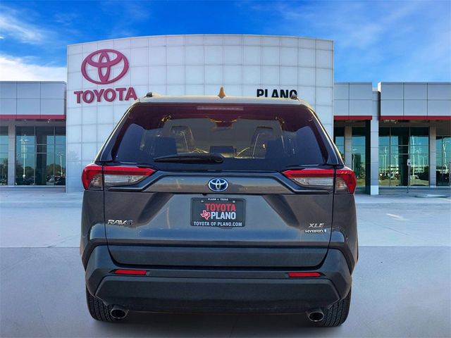 2019 Toyota RAV4 Hybrid XLE