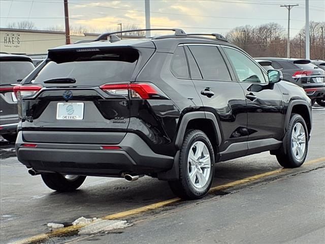 2019 Toyota RAV4 Hybrid XLE