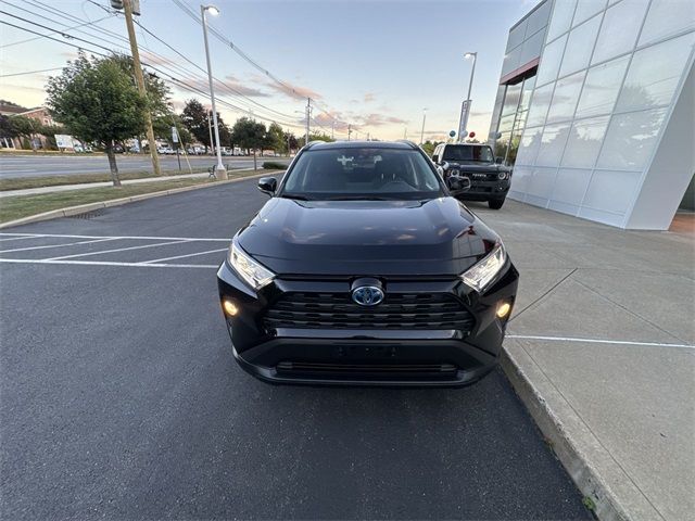 2019 Toyota RAV4 Hybrid XLE