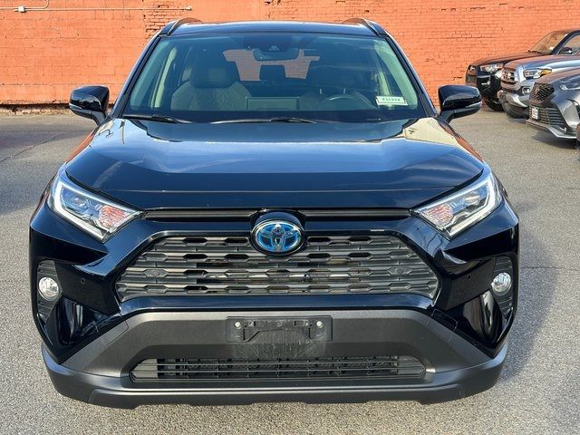 2019 Toyota RAV4 Hybrid XLE