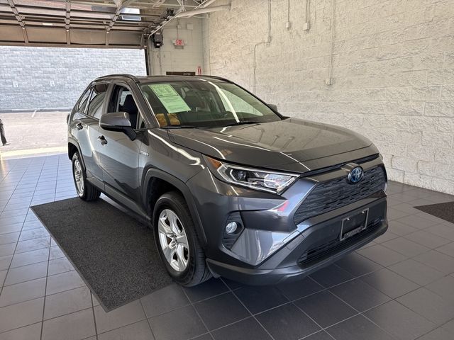 2019 Toyota RAV4 Hybrid XLE