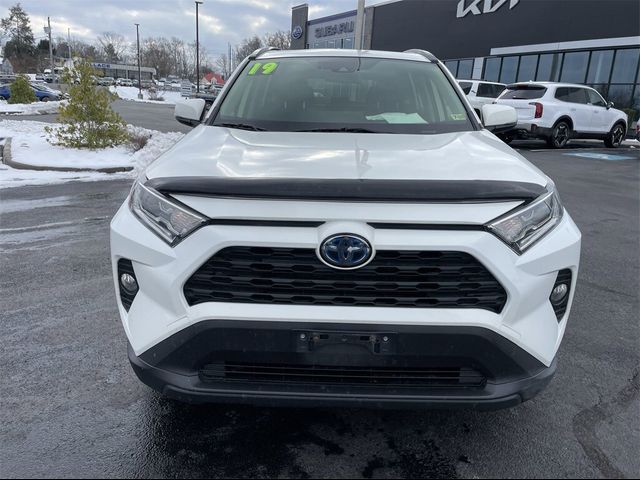 2019 Toyota RAV4 Hybrid XLE