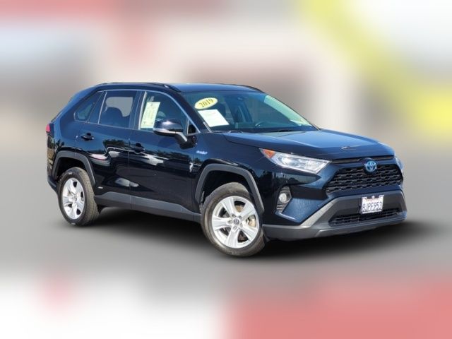 2019 Toyota RAV4 Hybrid XLE