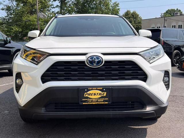 2019 Toyota RAV4 Hybrid XLE