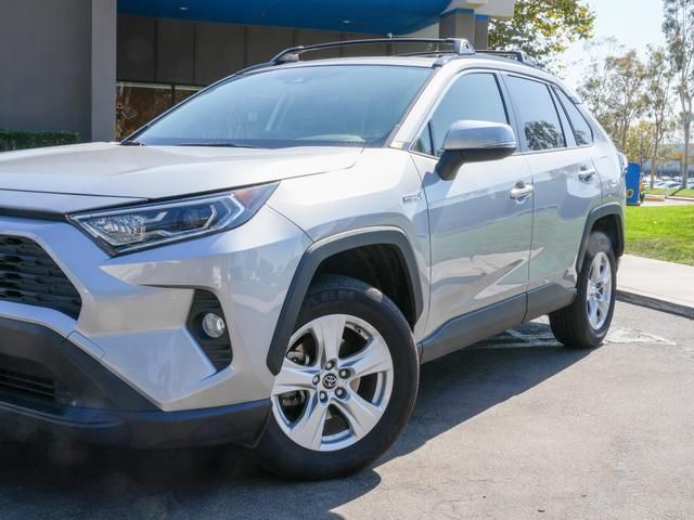 2019 Toyota RAV4 Hybrid XLE