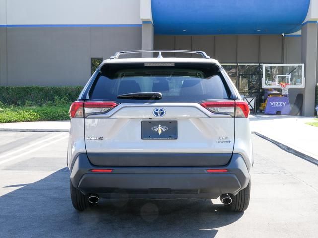 2019 Toyota RAV4 Hybrid XLE